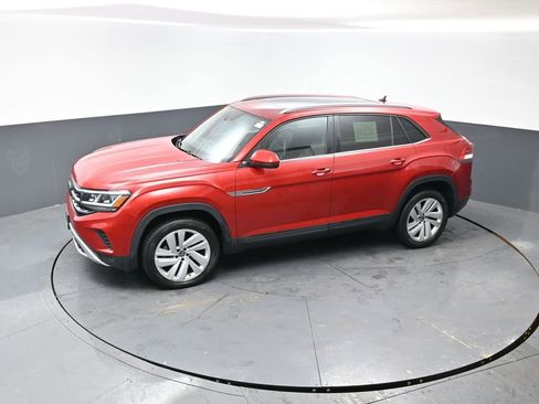 Used 2022 Volkswagen Atlas Cross Sport SE image 46