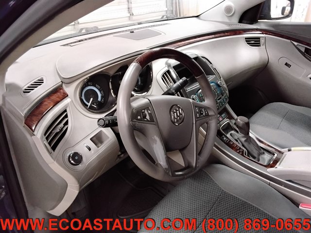 Used 2011 Buick LaCrosse CXL w/ Luxury Package FWD image 11
