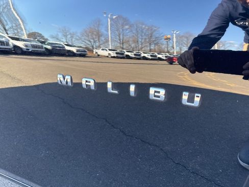 Used 2024 Chevrolet Malibu LT image 30