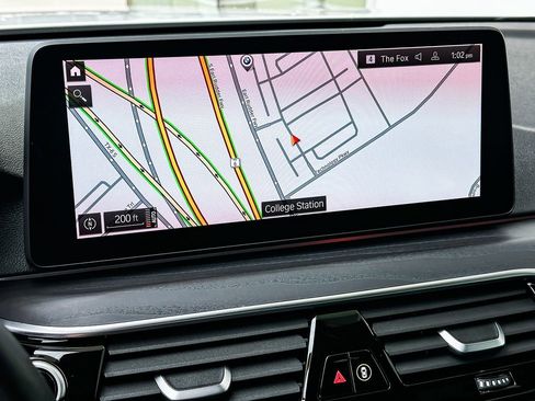 Certified 2022 BMW 530i w/ Premium Package image 20