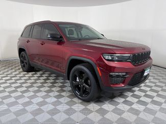 Used 2023 Jeep Grand Cherokee Limited w/ Black Appearance Package AWD/4WD 360° Tour