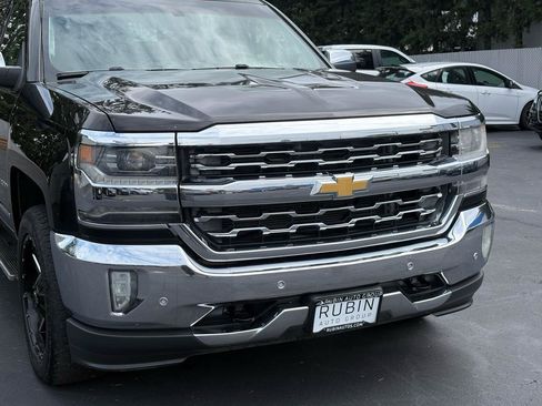 Used 2016 Chevrolet Silverado 1500 LTZ w/ LTZ Plus Package AWD/4WD image 32