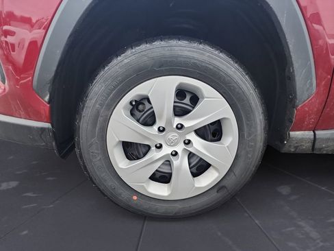 Used 2024 Toyota RAV4 LE image 14