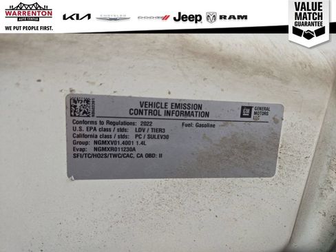 Used 2022 Chevrolet Trax LT w/ Premium Seat Package AWD/4WD image 12