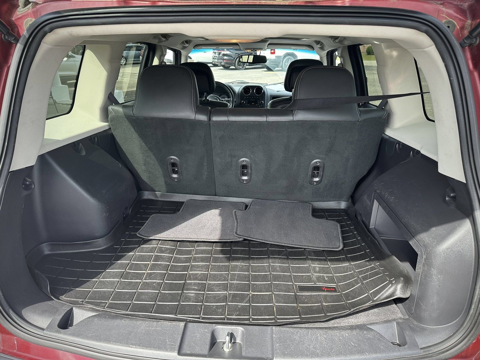 Used 2017 Jeep Patriot High Altitude AWD/4WD image 6