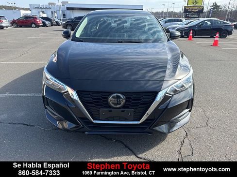Used 2020 Nissan Sentra SV image 2