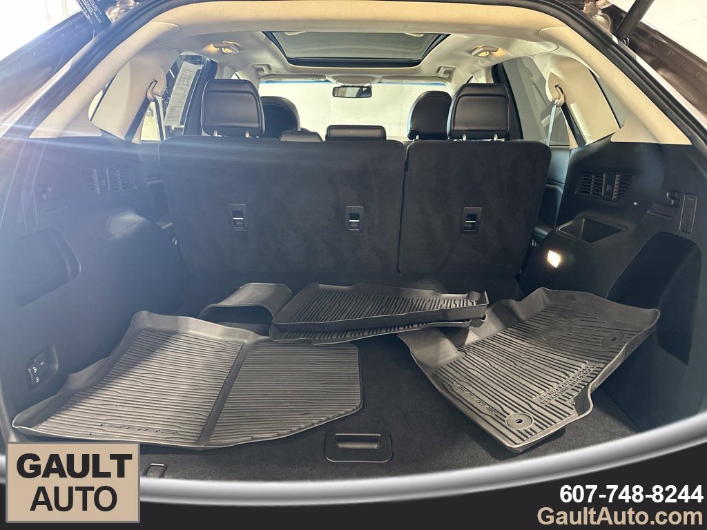 Used 2019 Ford Edge SEL w/ Equipment Group 201A AWD/4WD image 16