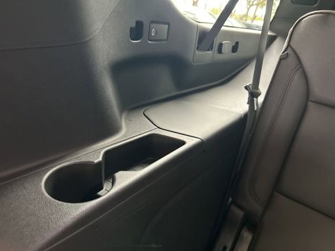 Used 2024 Chevrolet Suburban High Country w/ Advanced Technology Package image 36