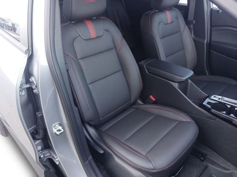 New 2026 Chevrolet Trax RS w/ Driver Confidence Package image 27