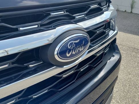 Used 2022 Ford Expedition Max Limited RWD image 7