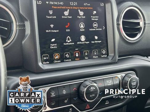 Used 2022 Jeep Wrangler Unlimited Sahara w/ Cold Weather Group image 20