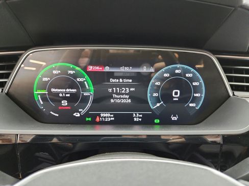Used 2024 Audi Q8 e-tron Premium Plus w/ Premium Plus Package AWD/4WD image 10