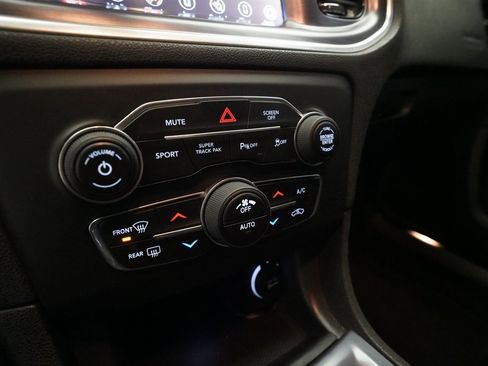 Used 2018 Dodge Charger GT w/ Blacktop Package image 20