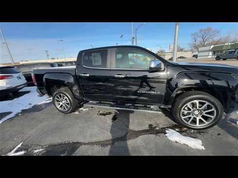 Certified 2022 GMC Canyon Denali image 2