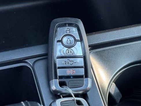 Used 2023 Ford F150 Lariat AWD/4WD image 13