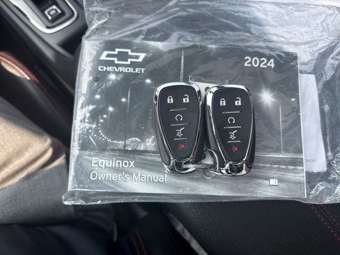 Used 2024 Chevrolet Equinox RS w/ RS Leather Package image 26