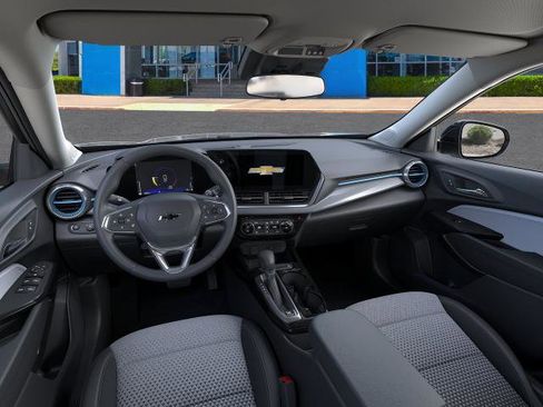 New 2026 Chevrolet Trax LT w/ Driver Confidence Package FWD image 41