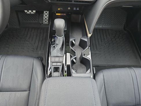 Used 2026 Toyota Camry XSE FWD image 19