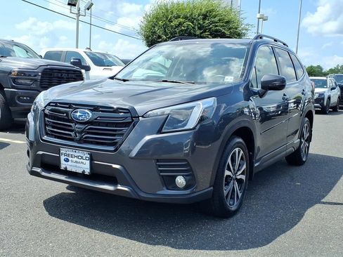 Certified 2023 Subaru Forester Limited AWD/4WD image 3