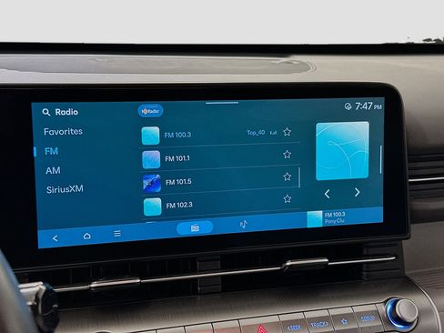 Used 2025 Hyundai Kona SEL image 21