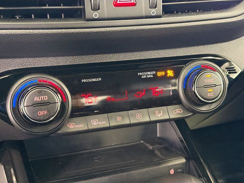 Used 2022 Kia Forte GT FWD image 17