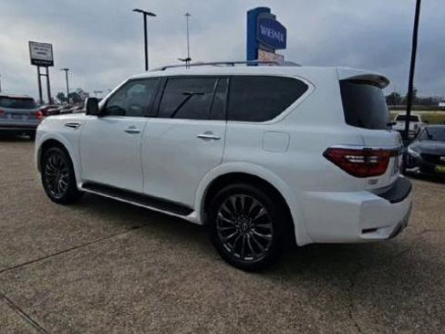 Used 2024 Nissan Armada Platinum w/ Captain's Chairs Package image 6