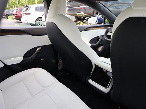 Used 2023 Tesla Model S AWD/4WD image 35