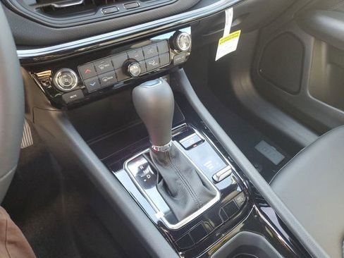 New 2026 Jeep Compass Latitude image 11