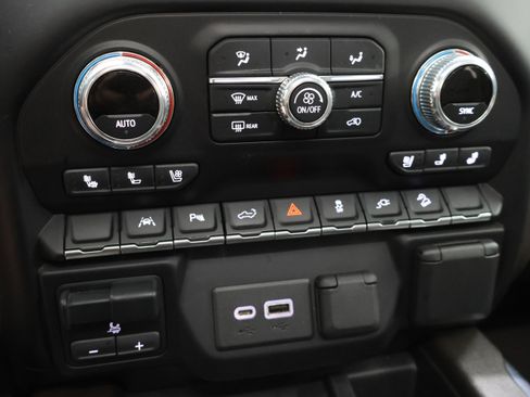 Used 2021 GMC Sierra 1500 Denali w/ Driver Alert Package II AWD/4WD image 53