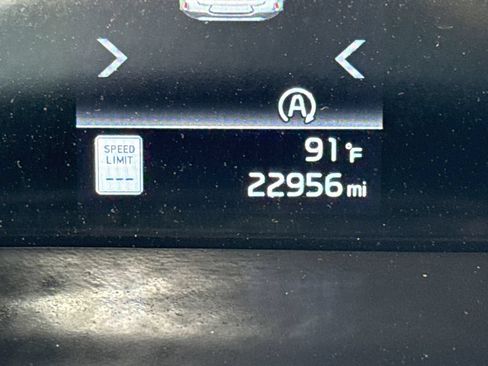 Used 2025 Kia Soul LX w/ LX Technology Package FWD image 25