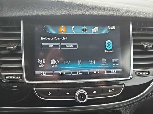 Used 2018 Buick Encore Essence image 30