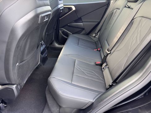 Used 2025 BMW X3 xDrive30i w/ Convenience Package image 12