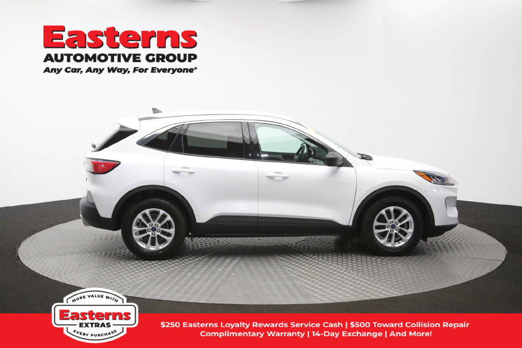 Used 2022 Ford Escape SE FWD image 45