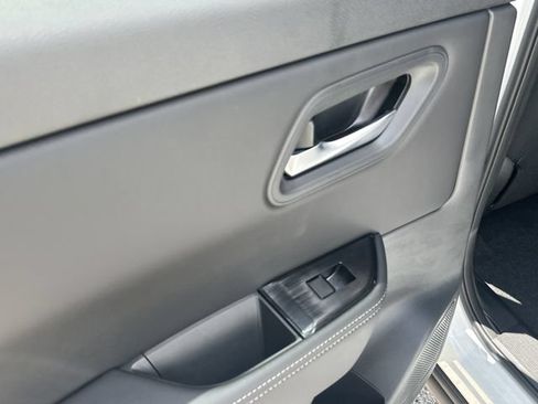 Used 2024 Nissan Sentra S FWD image 12