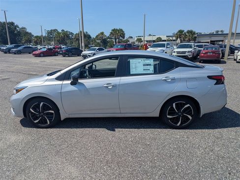 New 2025 Nissan Versa SR w/ Trunk Package image 6