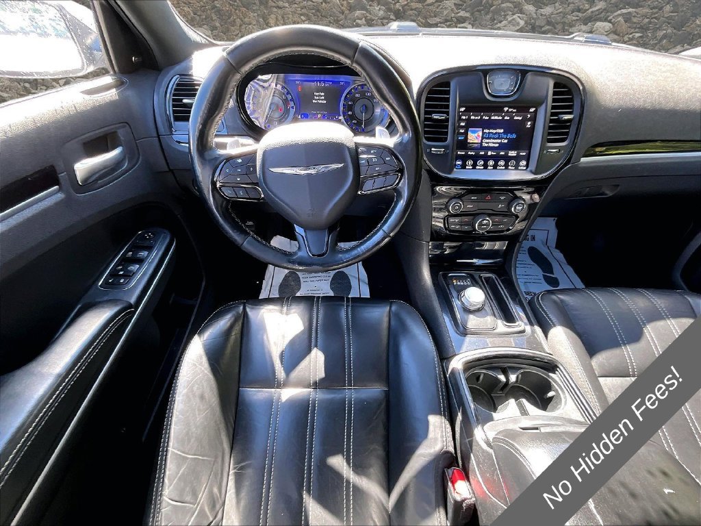 Used 2019 Chrysler 300 S RWD image 5