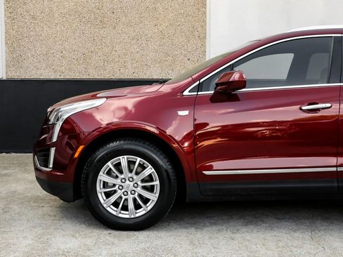 Used 2018 Cadillac XT5 FWD image 15