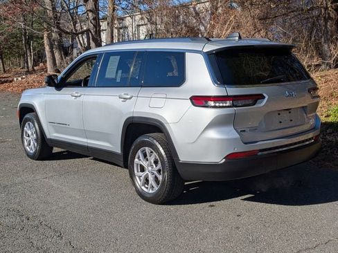 Certified 2022 Jeep Grand Cherokee L Limited AWD/4WD image 3