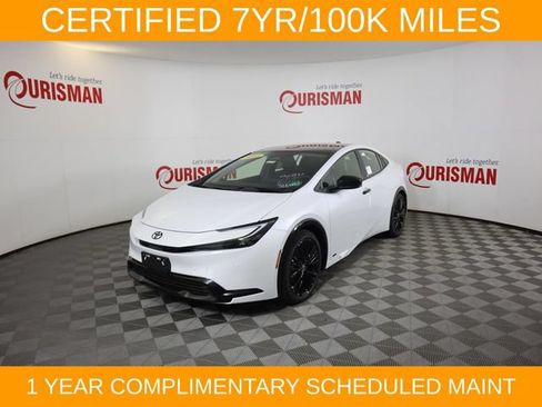 Used 2025 Toyota Prius AWD image 1