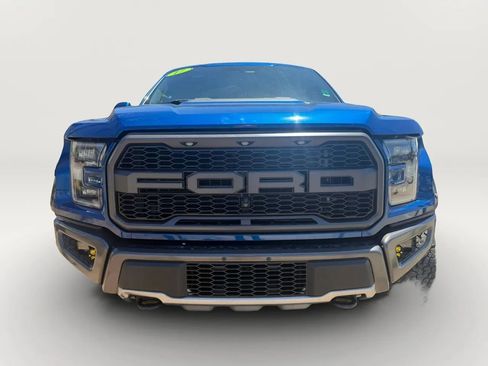Used 2017 Ford F150 Raptor w/ Equipment Group 802A Luxury AWD/4WD image 2