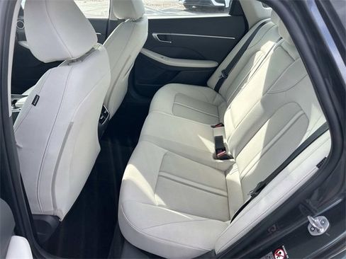 Used 2023 Hyundai Sonata SEL w/ Convenience Package image 18