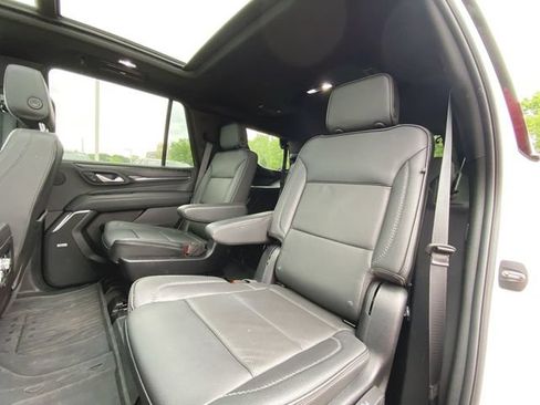 Used 2024 GMC Yukon Denali AWD/4WD image 26