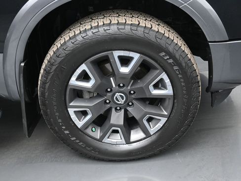 Used 2020 Nissan Titan Platinum Reserve image 46