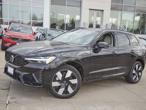 New 2025 Volvo XC60 T8 Plus w/ Protection Package Premier image 3