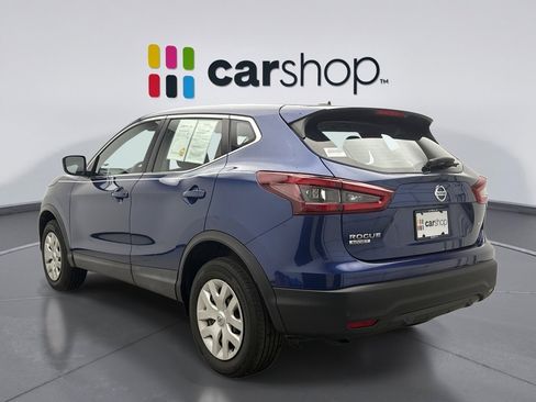 Used 2020 Nissan Rogue Sport S image 3