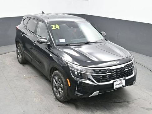 Used 2024 Kia Seltos LX AWD/4WD image 25