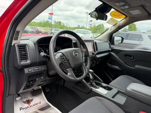 Used 2022 Nissan Frontier S AWD/4WD image 13
