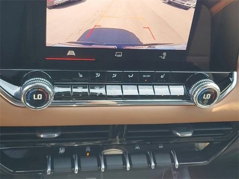 New 2025 GMC Canyon AT4 w/ Nightfall Edition image 17