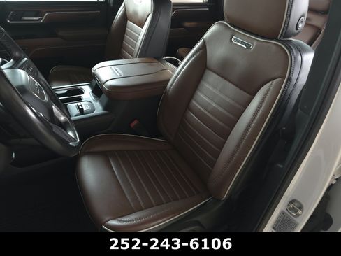 Used 2024 GMC Sierra 2500 Denali Ultimate AWD/4WD image 10
