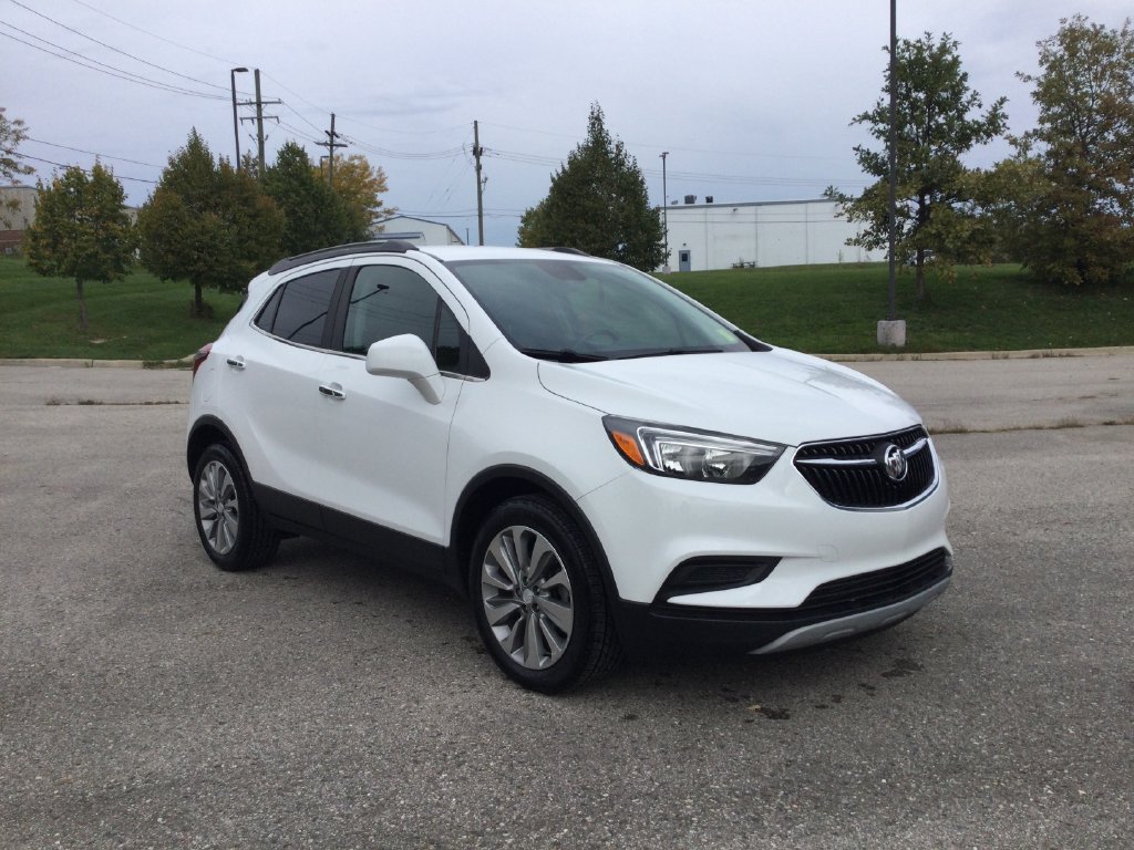 Used 2020 Buick Encore Preferred FWD image 2